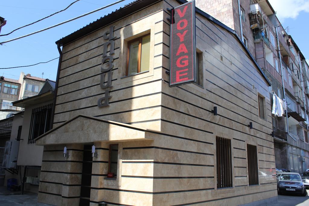 Voyage Hotel Jerevan Exteriör bild