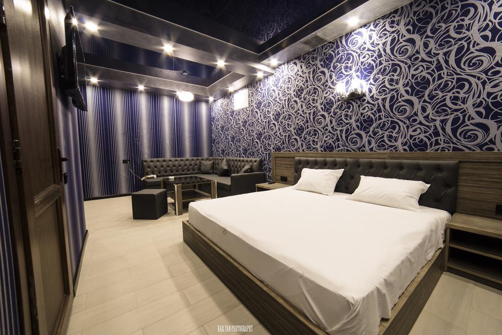 Voyage Hotel Jerevan Rum bild